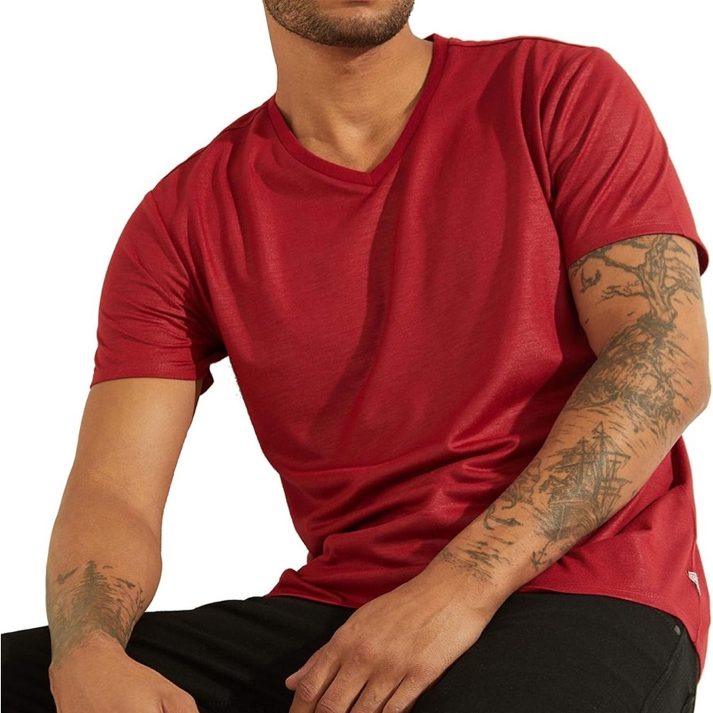 Guess V-Neck Mason Yoke T-Shirt